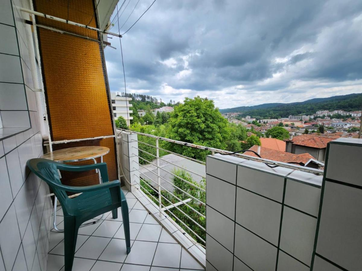 Апартамент Панорамна Гледка Tryavna Esterno foto